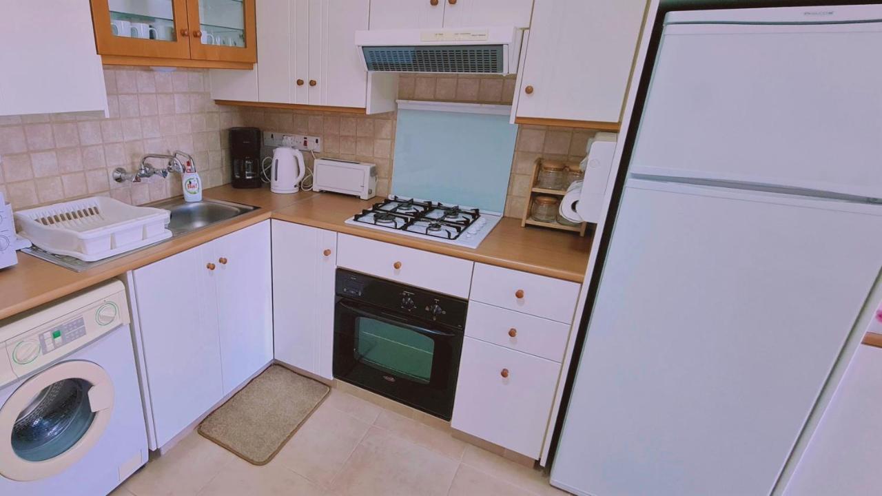 Stay Camelia Apartment Larnaca Luaran gambar